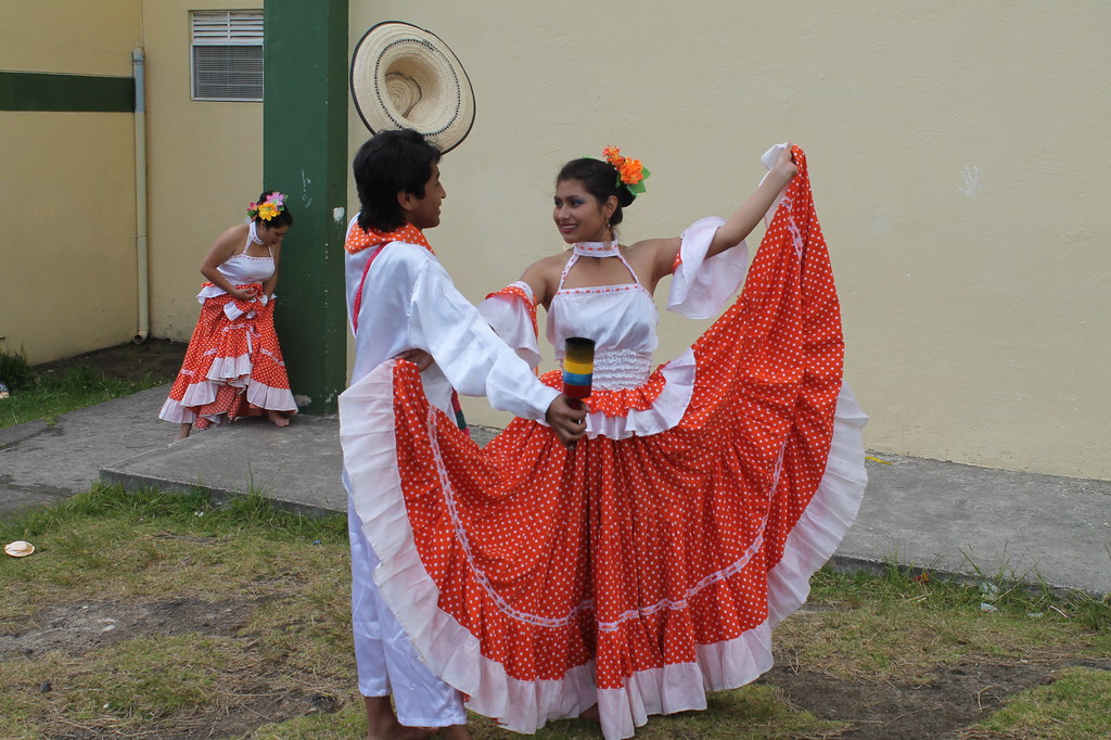 grupo-de-danzas-sentimiento-andino-iemcp 20291811224 l.jpg