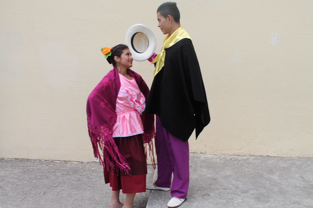 grupo-de-danzas-sentimiento-andino-iemcp 20291932494 l.jpg