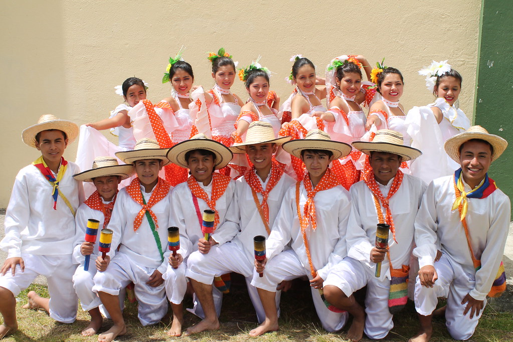 grupo-de-danzas-sentimiento-andino-iemcp 20727678619 l.jpg