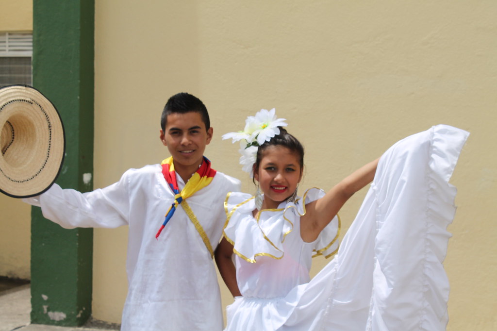 grupo-de-danzas-sentimiento-andino-iemcp 20914363195 l.jpg