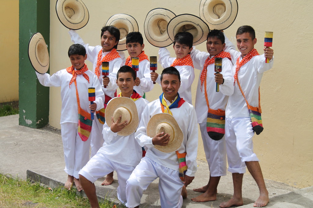 grupo-de-danzas-sentimiento-andino-iemcp 20914453685 l.jpg